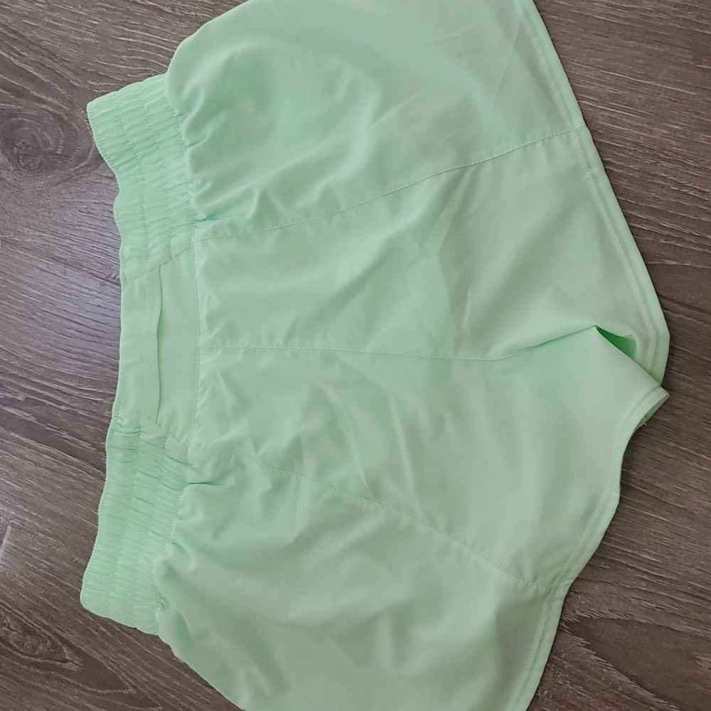 Brand New Nike Shorts - Picture 5 of 5